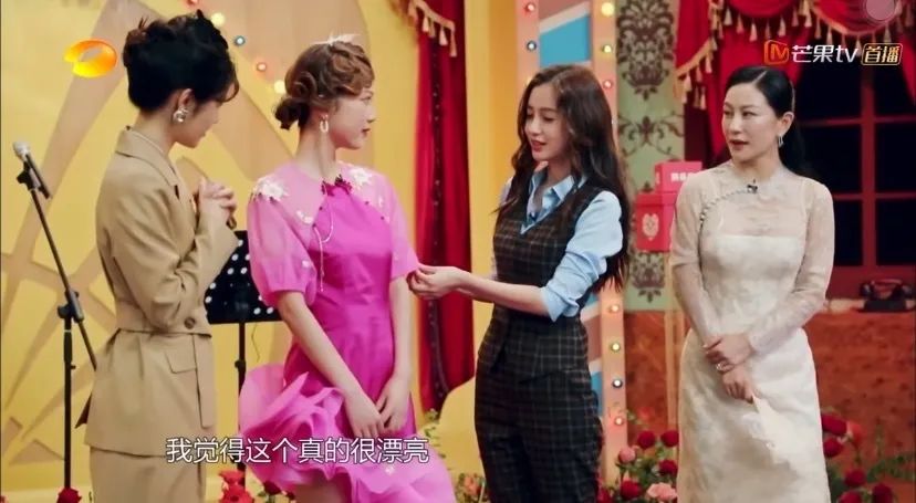 兰公子变身“巧手神探”百乐门老板娘|纸上刺绣,别具匠心