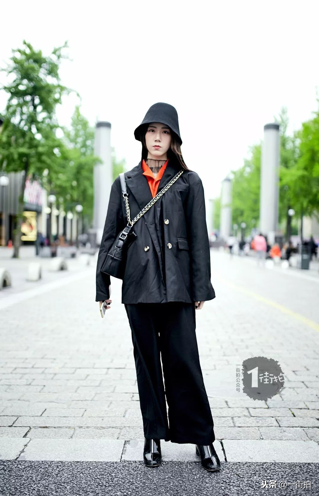 小姐姐教你如何穿出优雅感,红色怎么搭配更高级