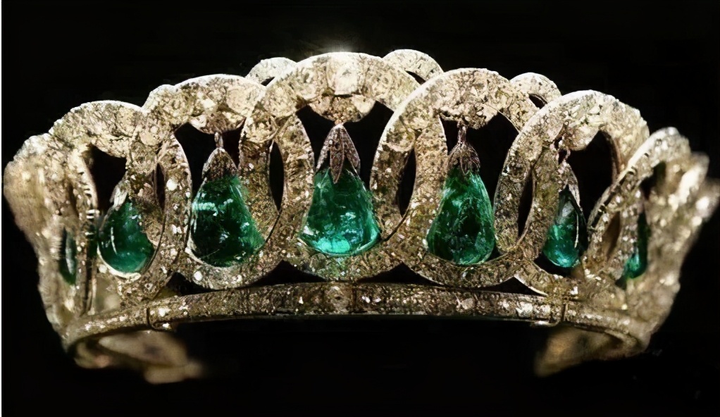 祖母绿宝石首饰,历史上著名祖母绿珠宝
