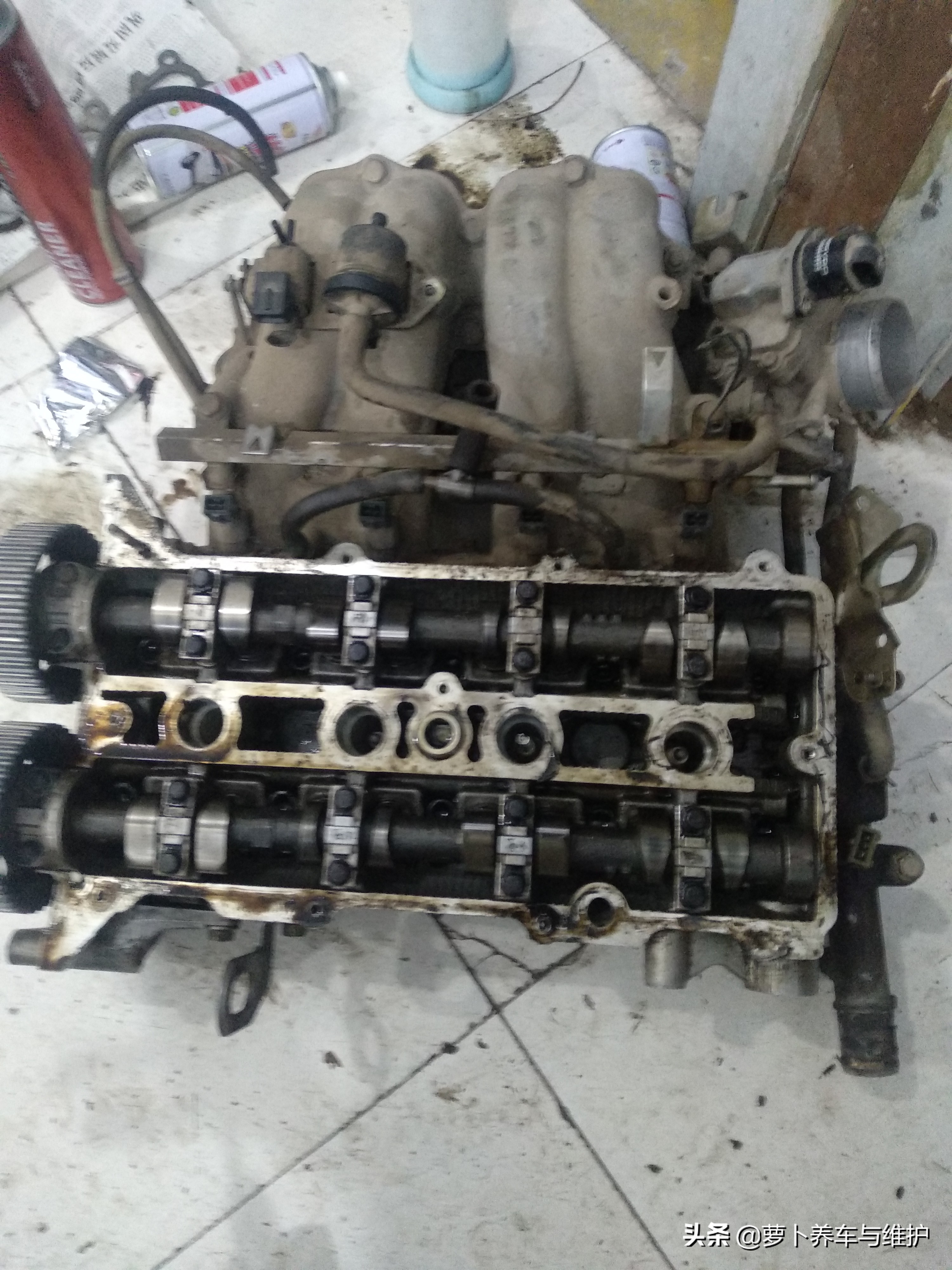 比亚迪f6烧机油用什么机油合适,比亚迪f6发动机漏机油冒烟