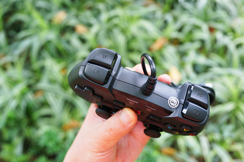 北通蝙蝠4手柄测试,北通游戏手柄蝙蝠2