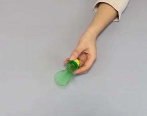 鸡毛飞上天拖把变废为宝,变废为宝手工制作简单环保拖把