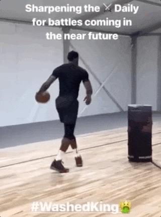 詹姆斯赛后晒出自己的战靴,詹姆斯辟谣视频