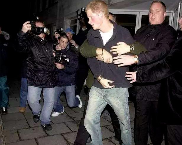 梅根和哈里的这种巨大反差,梅根哈里命运预测