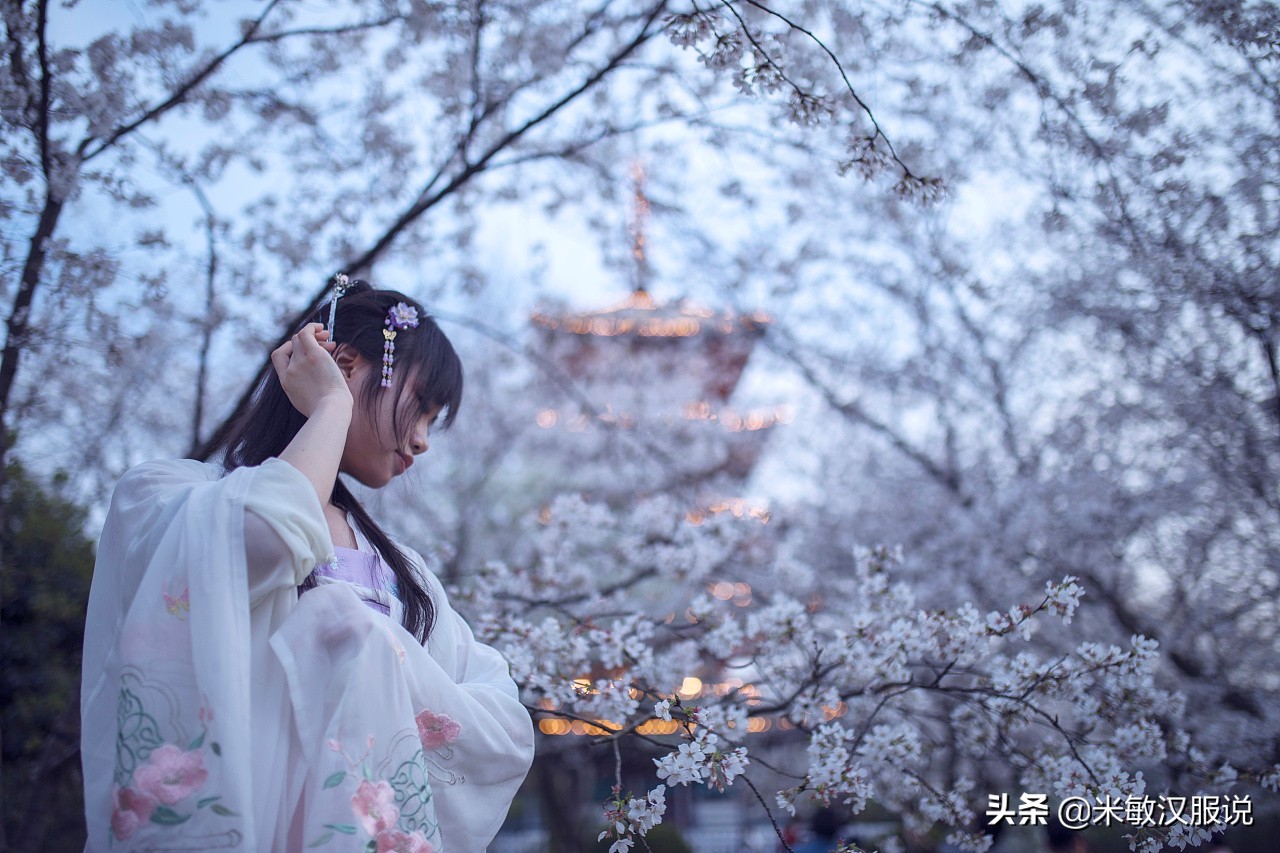 穿着汉服去赏樱花,武汉看樱花有没有汉服