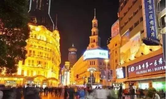 夜上海整个城市灿烂,如今的夜晚