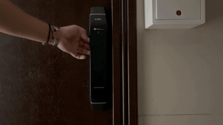 华为智选德施曼智能门锁安装视频,华为智选德施曼全自动门锁测评