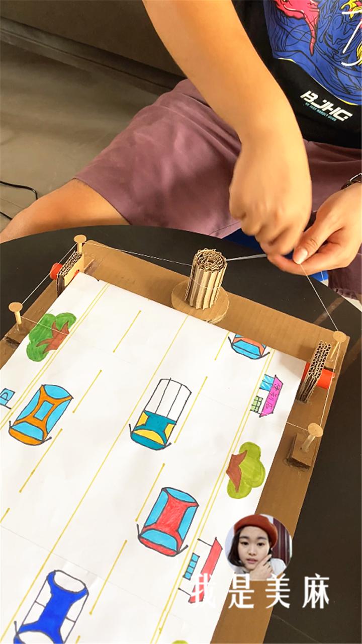 爸爸用纸板做的车,爸爸用纸箱做的变形汽车