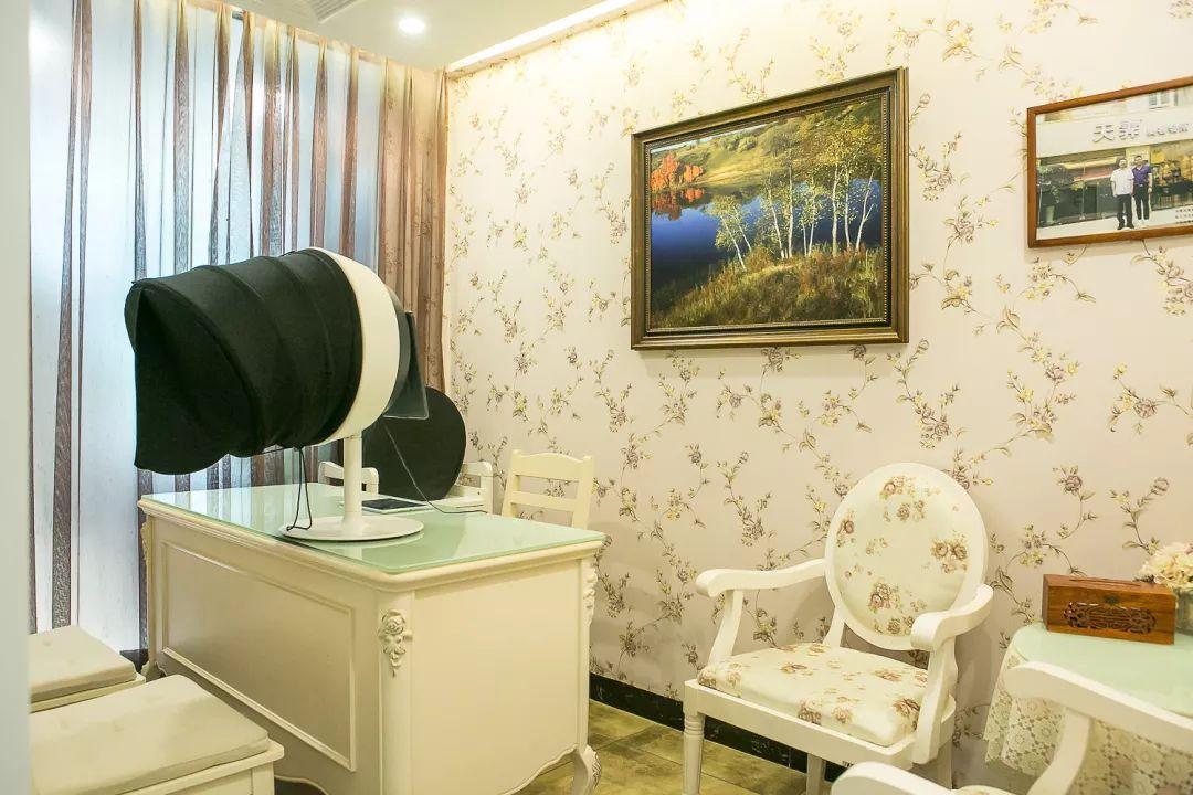 美背新款旗舰店,美背美容养生馆