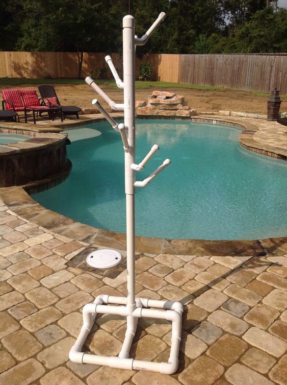 装修师傅留的水管上接什么,用排水管做鞋柜