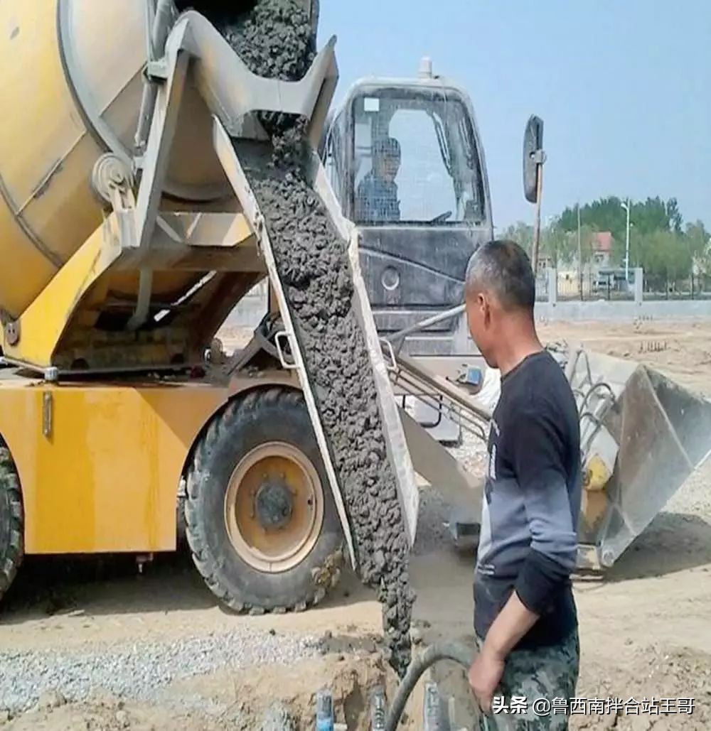 搅拌车新手入行需要注意什么,开搅拌车需要注意什么