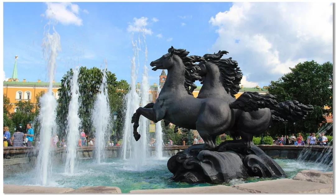 #山屿海国旅带你走进俄罗斯#“低调硬核铁憨憨，帮就是了！”