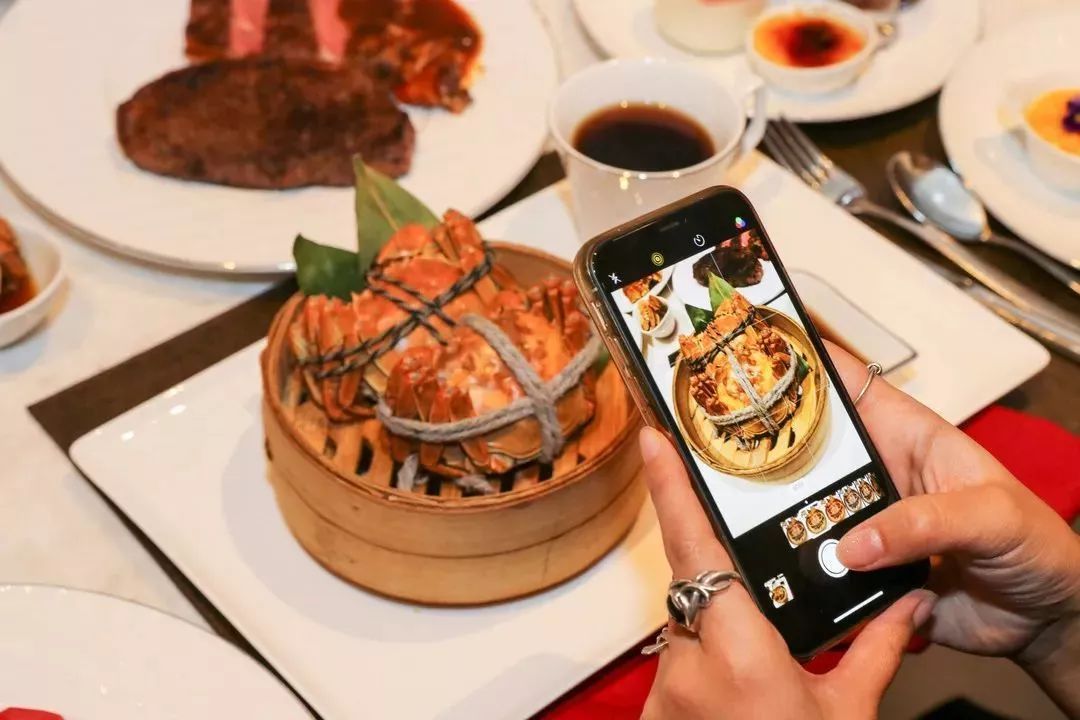 坐拥500万英镑艺术品！自助晚餐云集4家餐厅精华菜！