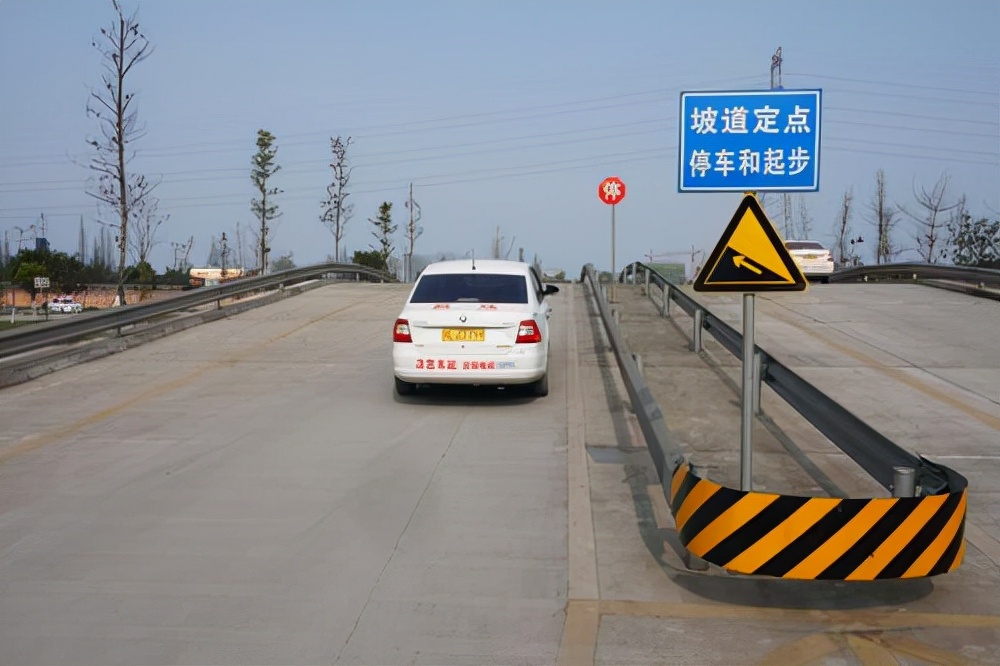 科目2考试哪些项目,科目2自动挡考试有哪些项目