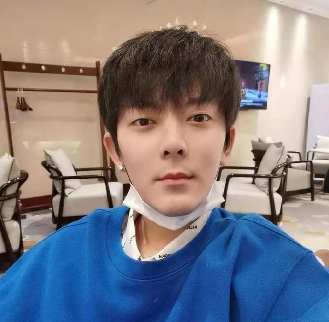 陈翔为什么和毛晓彤分手,陈翔回应和毛晓彤分手原因