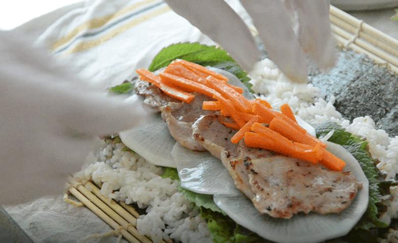 紫菜包饭教程在此,紫菜包饭怎么吃最好