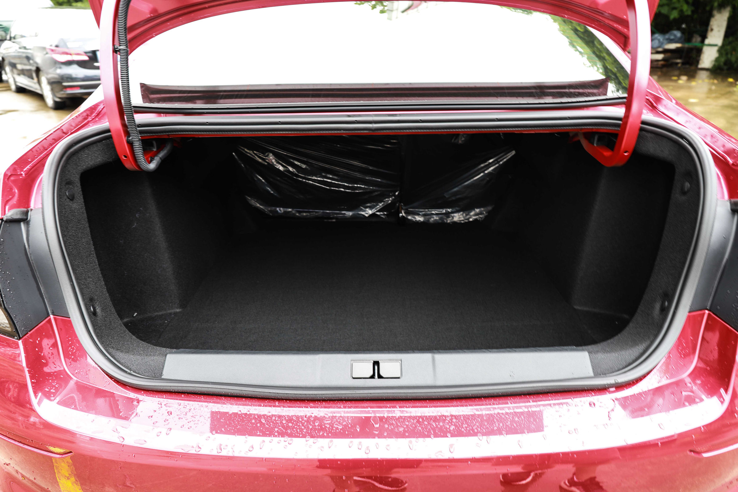 老款408标致跑了19万公里值得买吗,11款标致408跑了15万公里值得买吗