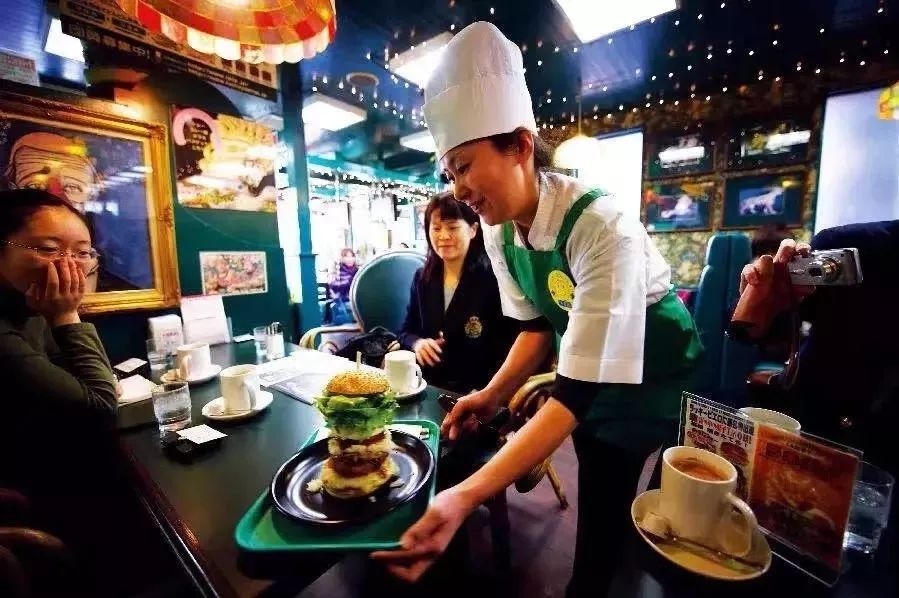 从味蕾上享受北海道的独特美食,重拾味蕾北海道香脆牛乳威化饼
