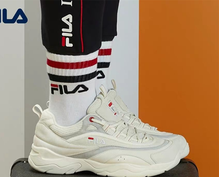 男生需要什么样的基本款的手表,男生必须要的几种鞋