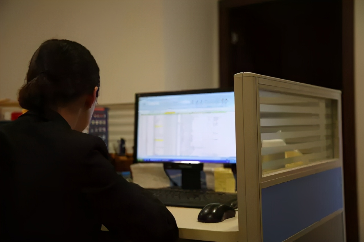 4s店哪一个岗位赚钱,你以为的4s店员工