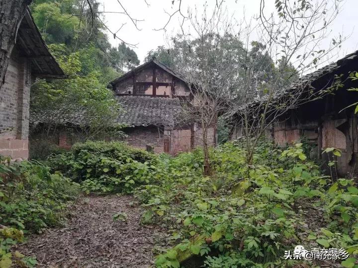 四川南充千年古城,南充小山村