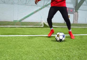 内马尔的5项实用足球技巧-教你如何突破对方防守