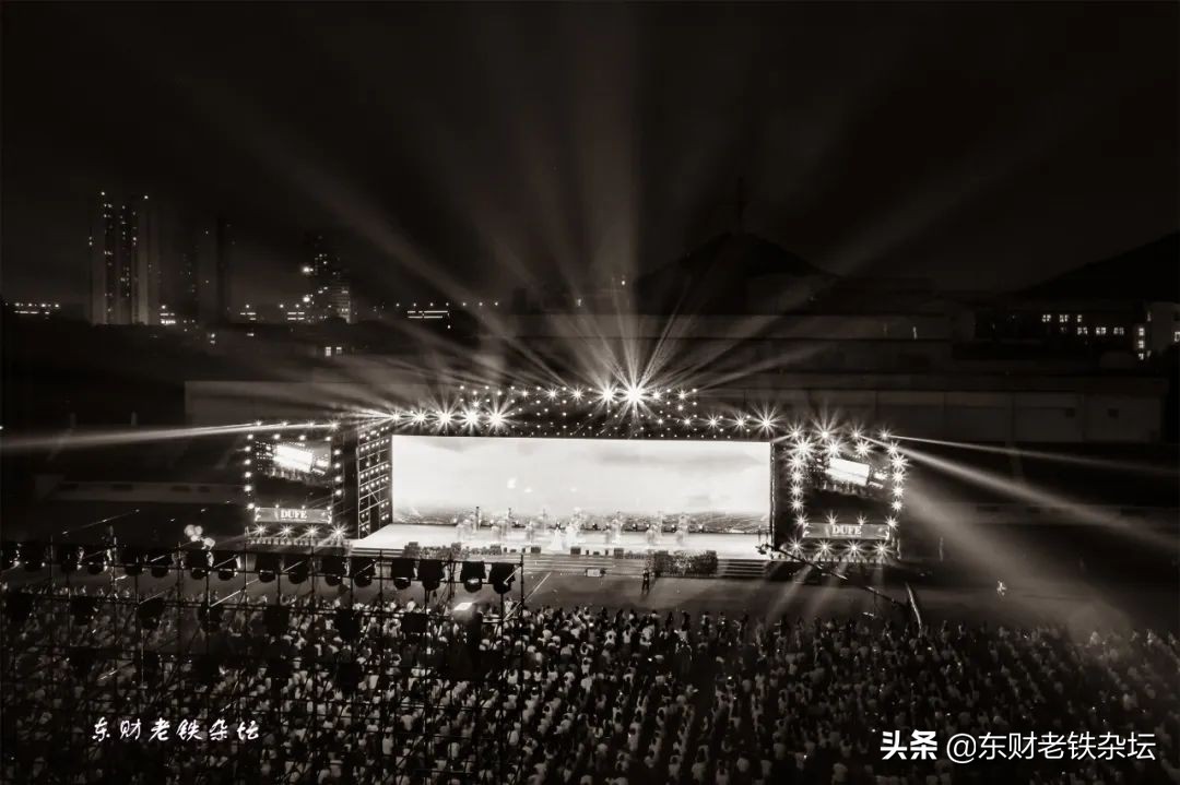 梦幻光雾山夜景演出,梦幻光影星空馆