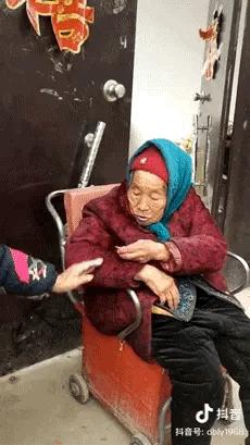 被偷*拍偷**下的20组画面：2019一整年的温暖，全都在这里了