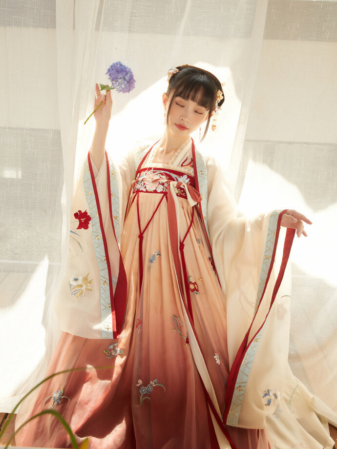 汉服店铺入坑推荐,武汉汉服店黑名单