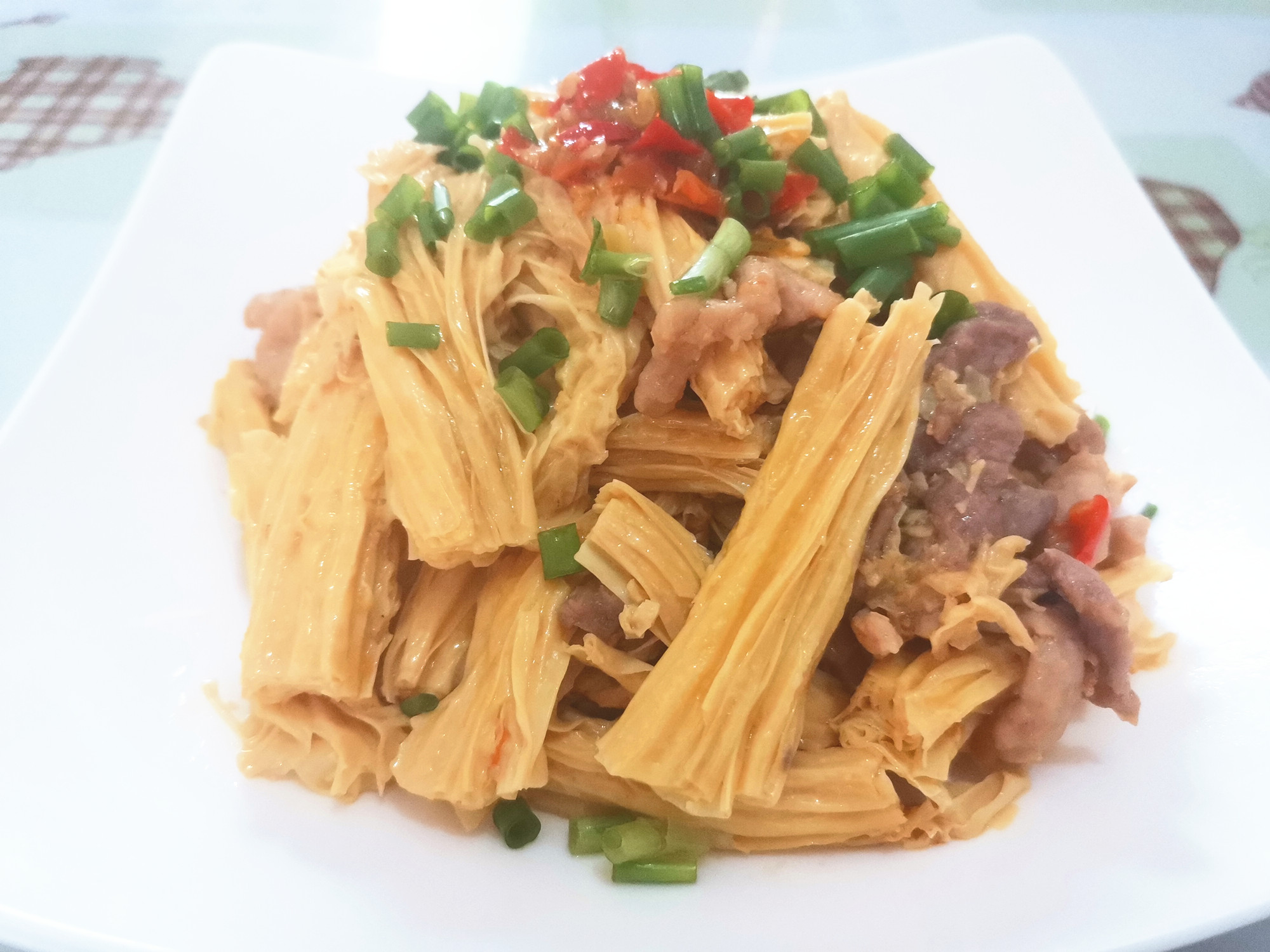 腐竹炒肉怎样做才能更好吃,腐竹炒肉怎么炒又嫩又好吃