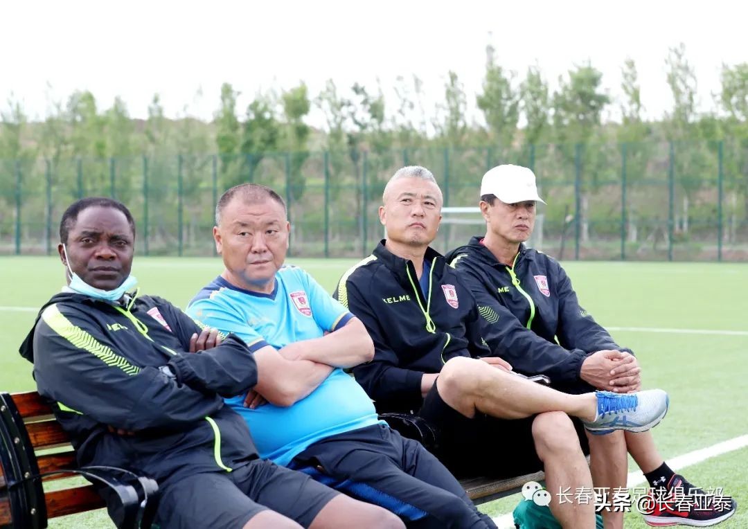 巴巴扬实践课助力亚泰梯队教练，探讨青训为一队有效供血思路