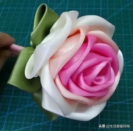 什么纸花送给老师做教师节礼物呢,教师节送给老师一束花手工礼物