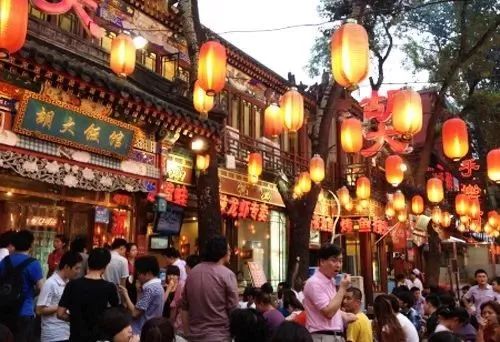 五一必打卡人气美食街推荐,7条吃货必打卡的美食街