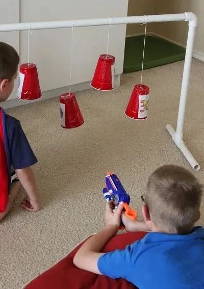 15个人左右玩的小游戏,15个人玩的室内游戏