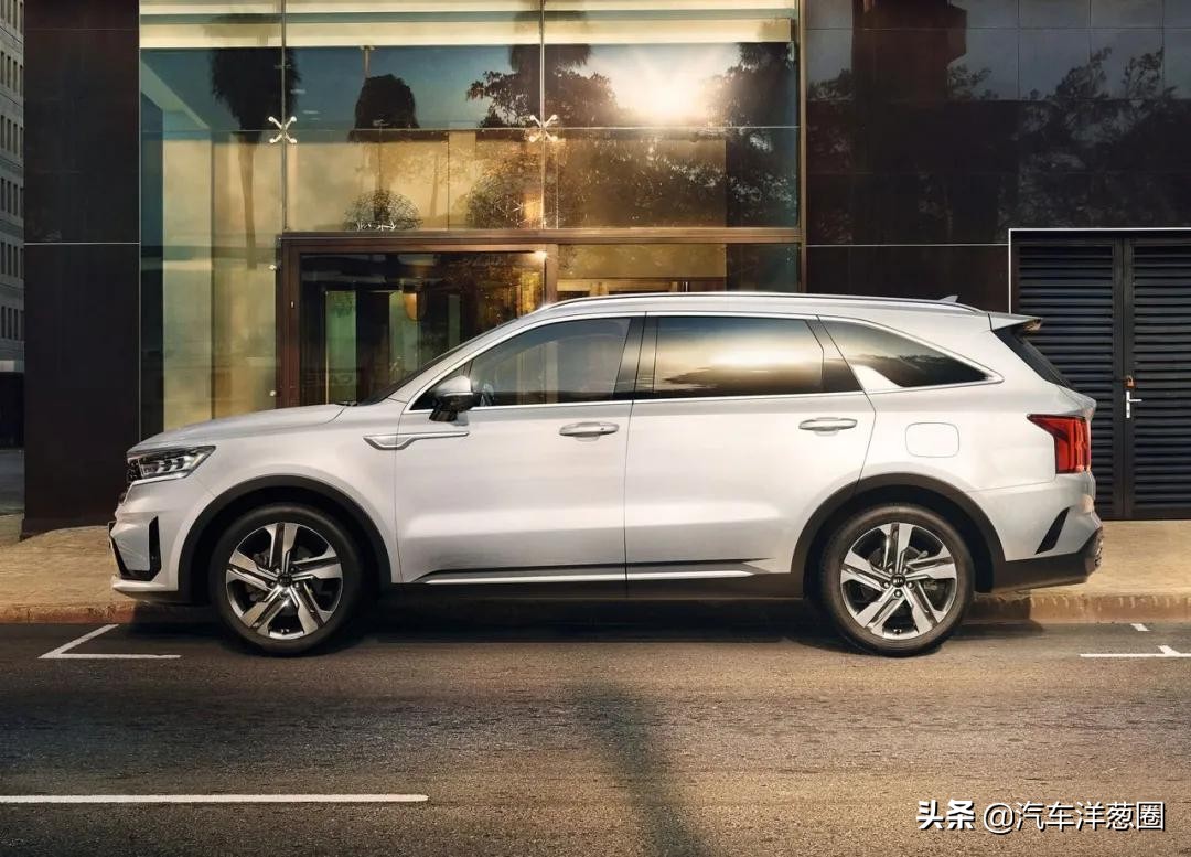 宝马换车标效果图,宝马换标黑logo