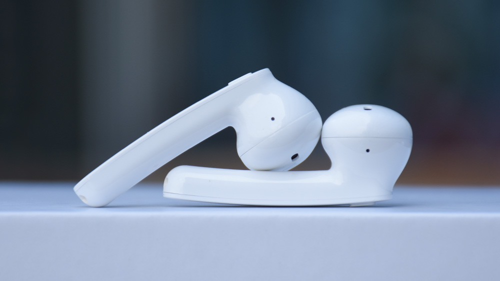 是国产AirPods还是老周的音乐梦？PlayBuds真无线蓝牙耳机