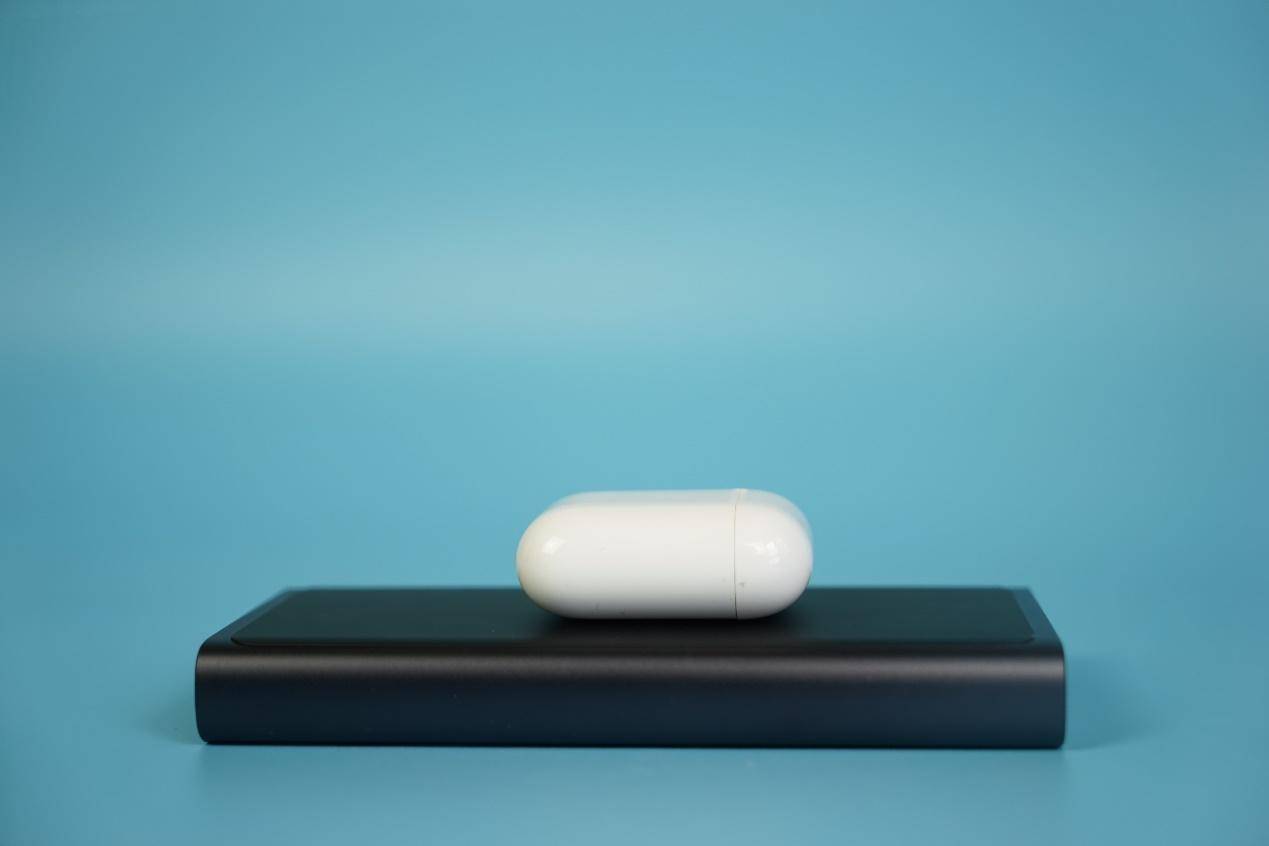 冷静看小米,小米无线充电宝30w10000mah