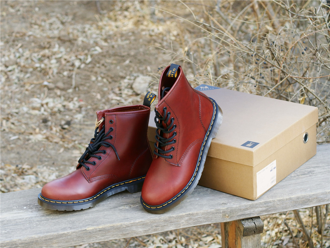 冬季马丁靴酷帅穿搭,新款口袋马丁靴简单大气舒适百搭