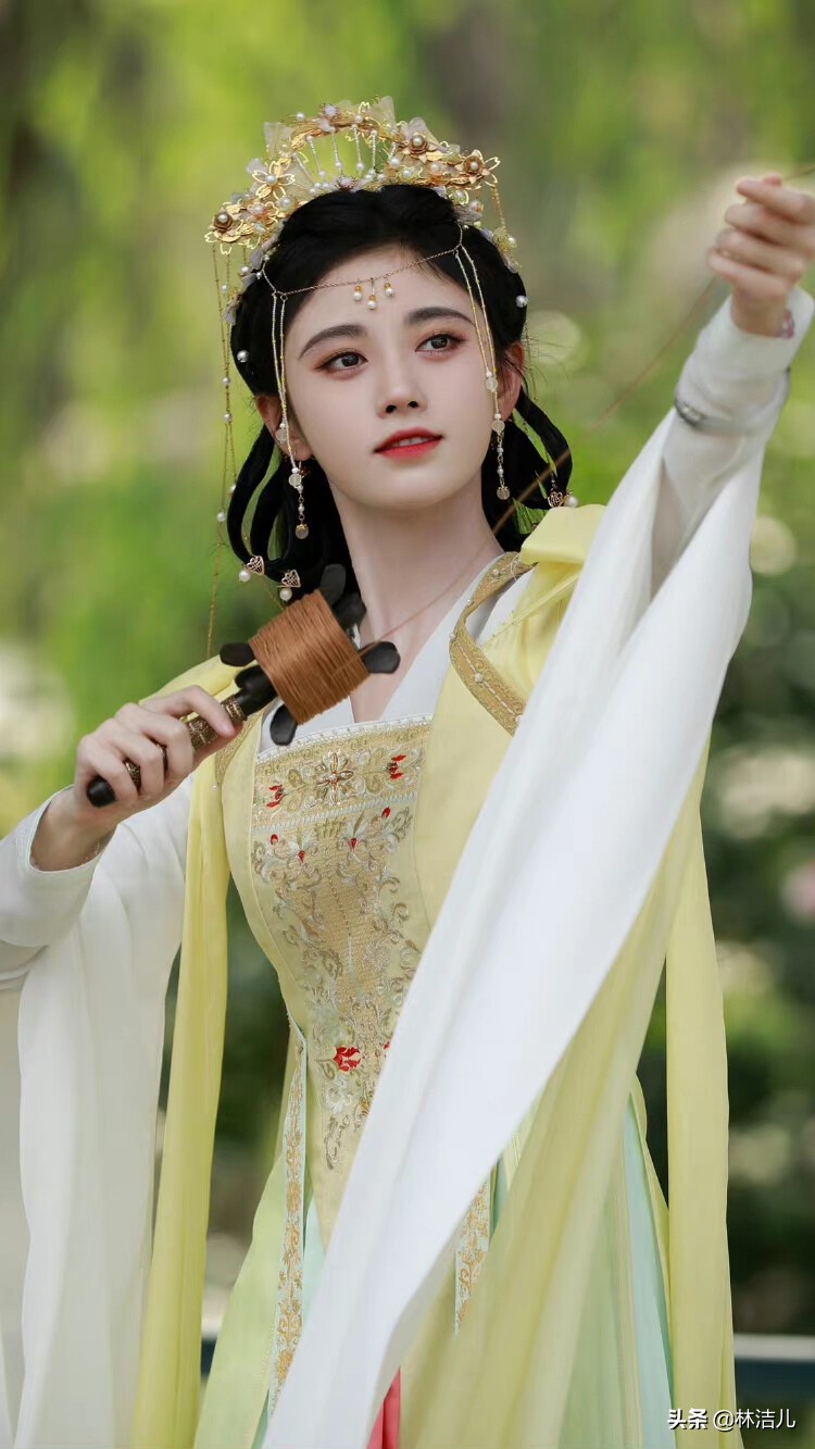 林允鞠婧祎糖果色,林允妆容是不是学鞠婧祎