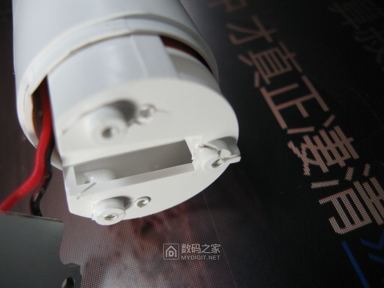 充电宝与手电筒的完美结合，Zeseco哲思手电筒移动电源拆解评测