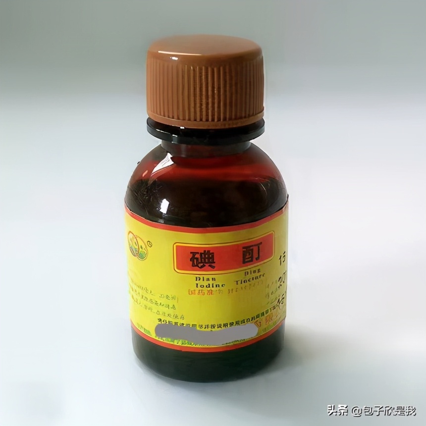 因误用消毒剂送医！如何给宝宝消毒，很多人第一步就错