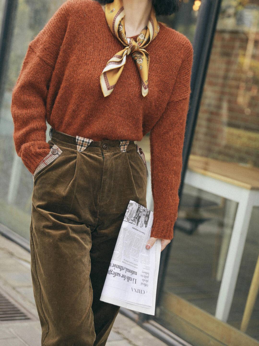 女人上了年纪懂打扮才显年轻,女人过了40岁要打扮得漂亮点