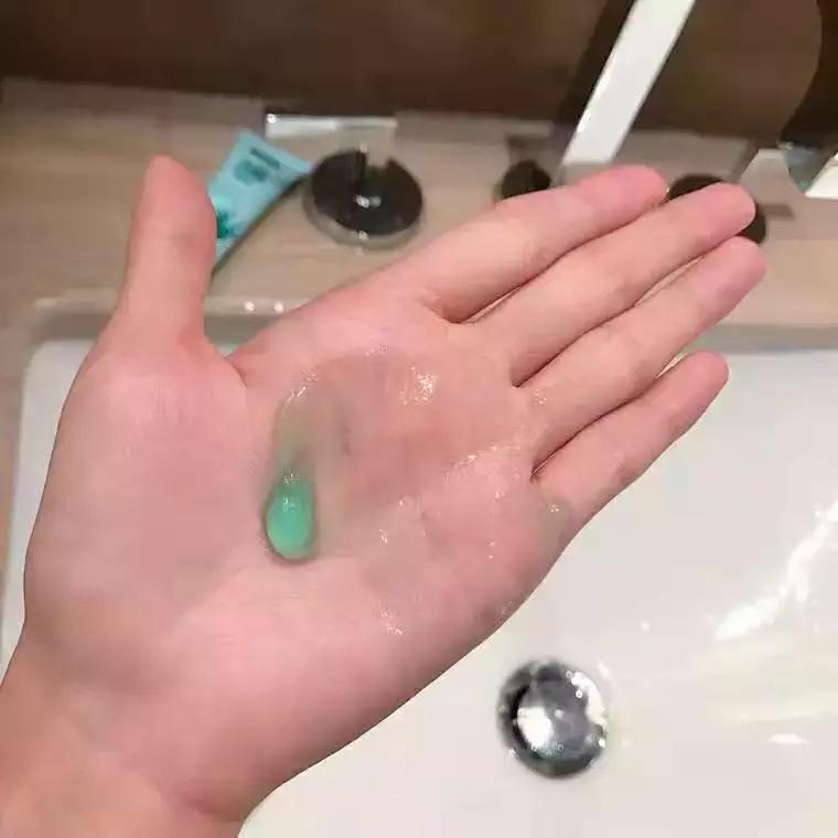 有痘痘女生应该怎样自信,抗痘痘的最佳方法