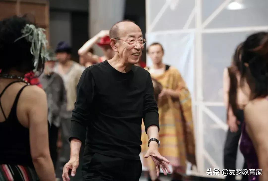 亚洲最狂野女导演，一年出3部新片，半个演艺圈为她站台