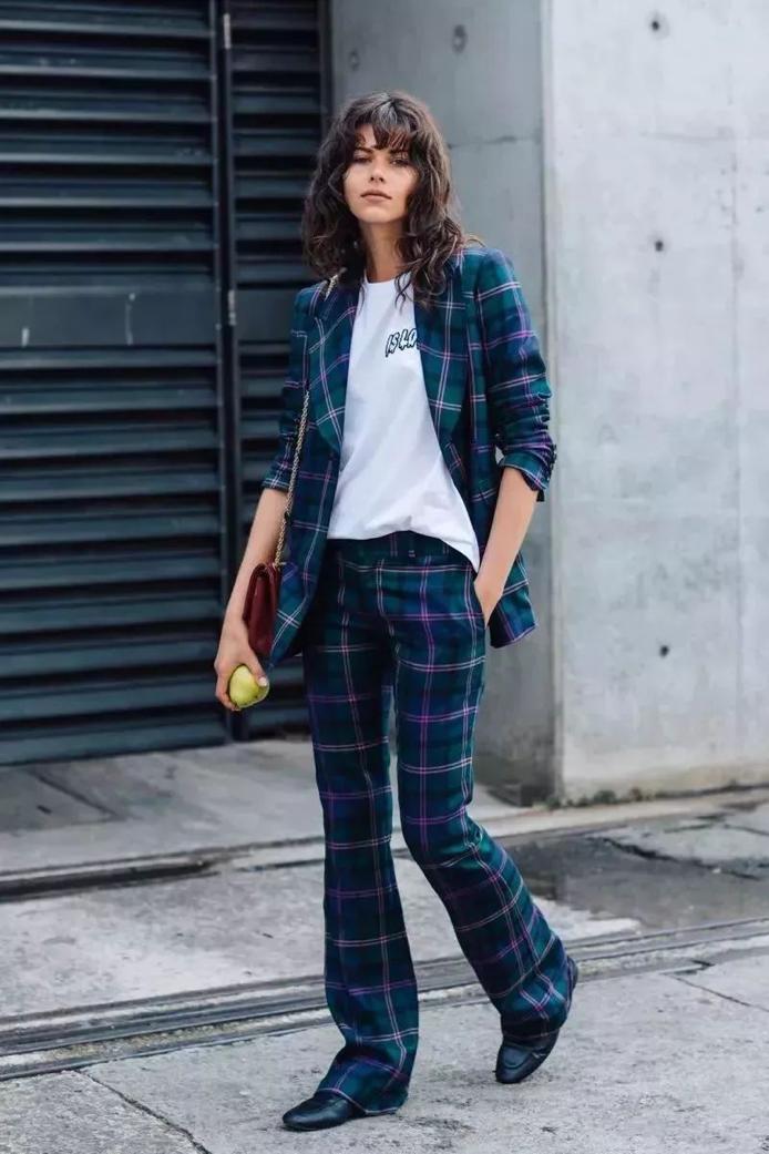 西装怎么穿时髦又好看,西装可以说是时髦穿搭