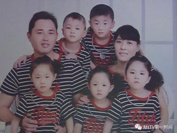 5胞胎上初中,五胞胎被分到5个班爸爸称怕淘气