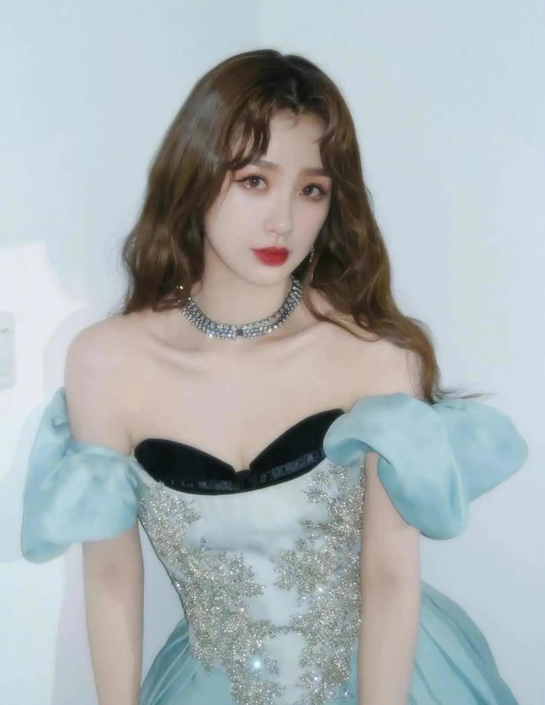 虞书欣各部戏的反差,虞书欣惊呆现场视频