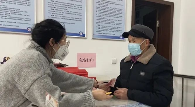 记住这50张面孔，不仅仅因为感动……