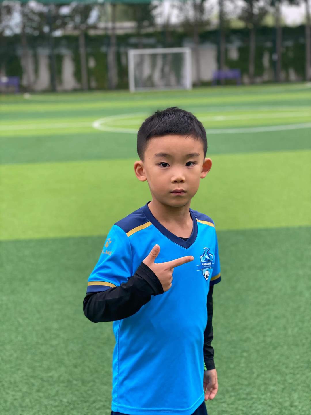 热爱踢球却踢不好,踢球是为了什么