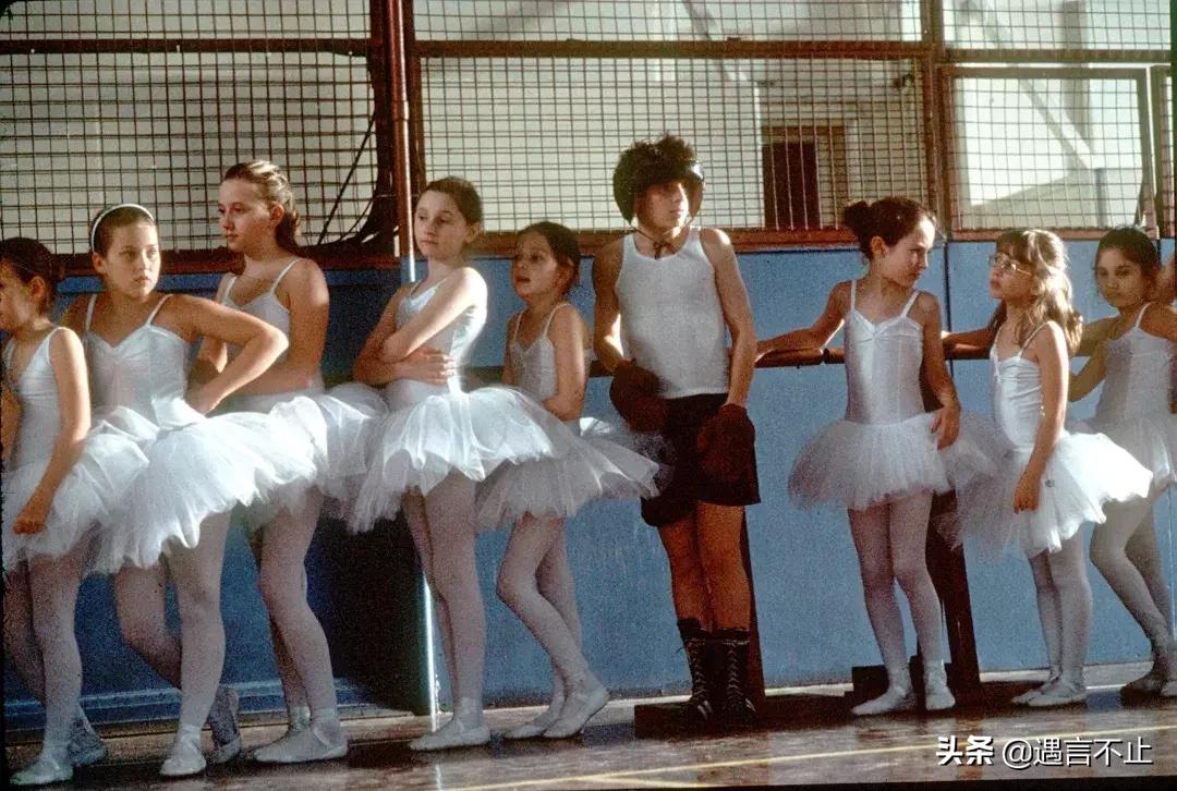 黑人鱼公主、黑007，你干脆把白雪公主也黑了算了